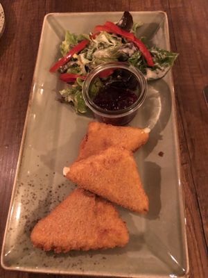 Fried cheese at Försters in Berlin