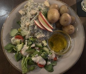 Auberginen-sahne-hering, vegan eggplant herring in cream sauce potatoes  at Försters in Berlin