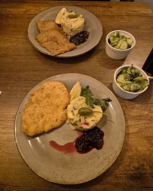 soja- und 'hänchen'schnitzel at Försters in Berlin