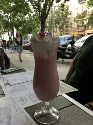 strawberry vanilla milkshake  at Försters in Berlin