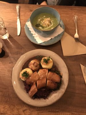 The daily soup (upper) and the Seitan Duck (lower) at Försters in Berlin