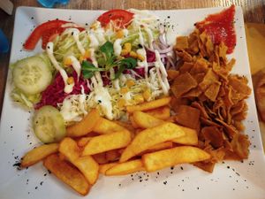 Piatto vöner curry at Pizzeria-Kebab Monte Ararat in Varese