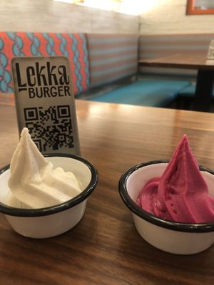 Vanilla and Beetroot ice cream #Veganuary at Lekka Burger in New York City