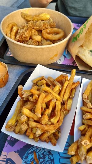 Bucket and fries   at Végéman in Strasbourg