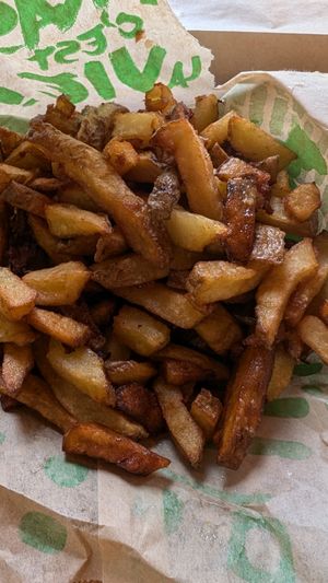 Chips are 10/10 at Végéman in Strasbourg