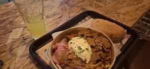 Kebab Bowl - tasty filling vegan fast food. at Végéman in Strasbourg