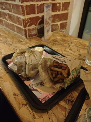 Burger with fries at Végéman in Strasbourg