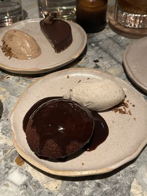 molten ginger cake with caramel sauce, sooooo good!!  at MESA Restaurant in Paris