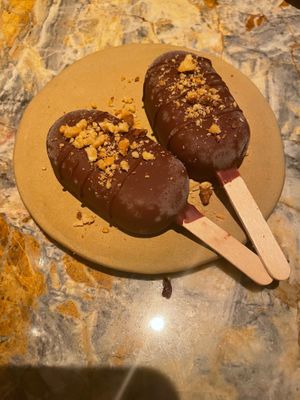 Homemade ice-cream bars at MESA Restaurant in Paris