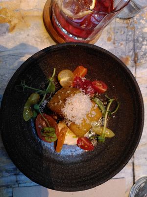  at MESA Restaurant in Paris