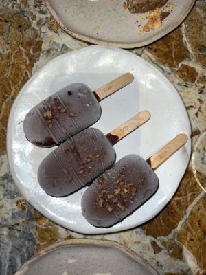   at MESA Restaurant in Paris