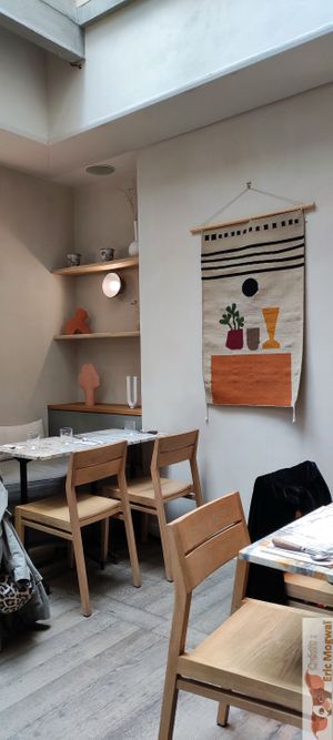 Deco at MESA Restaurant in Paris