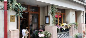 Facade at MESA Restaurant in Paris