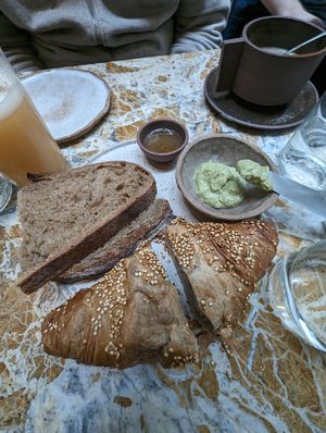 Breakfast plate at MESA Restaurant in Paris