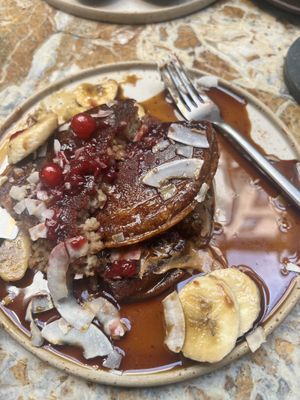 Way too much syrup   at MESA Restaurant in Paris