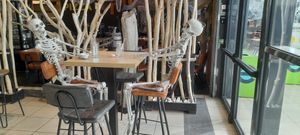 Waiting to be fed. So slow, wake up. at Peacefood Cafe in Montpellier