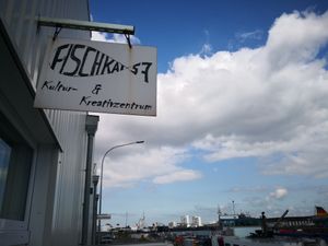 Harbor live  at Grete's in Bremerhaven