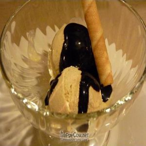 Nuts ice-cream at Landare in San Sebastian