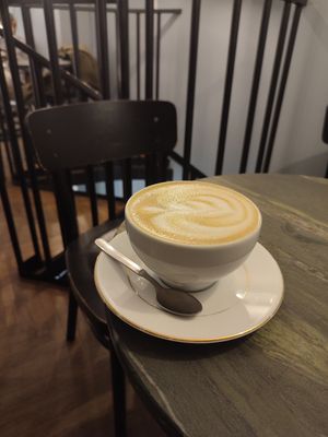 Latte with oatmilk at STOR - Bracka in Warsaw