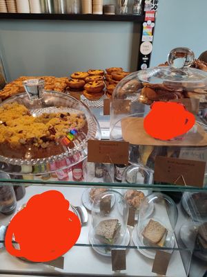 plenty of vegan baked goods 😍 at STOR - Bracka in Warsaw