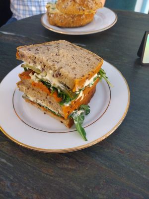 Sandwich with vegan pepperoni at STOR - Bracka in Warsaw