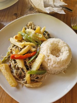 Second dish (vegan) at Sabor y Vida in Lima