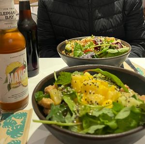 At the end everything was a bit soggy (the fake chicken e.g.) but I would still visit it again😄 at Ma'loa in Cologne