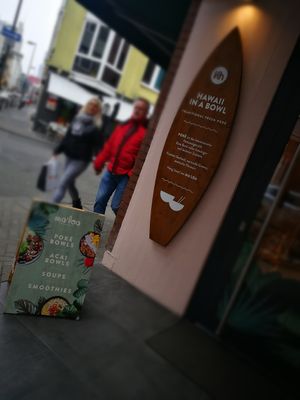 Outside at Ma'loa in Cologne