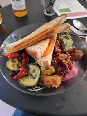  at Putsch in Montreuil