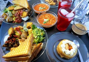 Sunday Brunch at Putsch in Montreuil