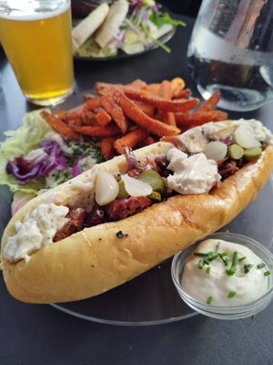 Sweet Dog at Putsch in Montreuil