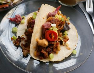 Tacos (plates of the day) at Putsch in Montreuil