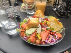 Salade at Putsch in Montreuil