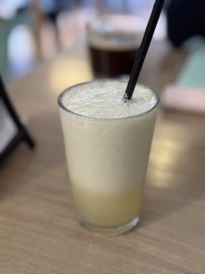 Smoothie du moment   at Putsch in Montreuil