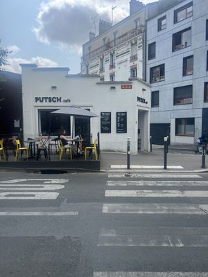 Place   at Putsch in Montreuil