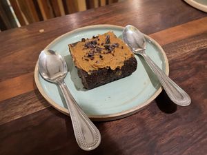 Brownie no honey at Elela in Valladolid