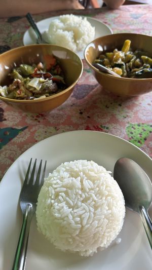   at Mueang Daeng Vegan Food - เหมืองแดงอาหารเจ in Mae Sai