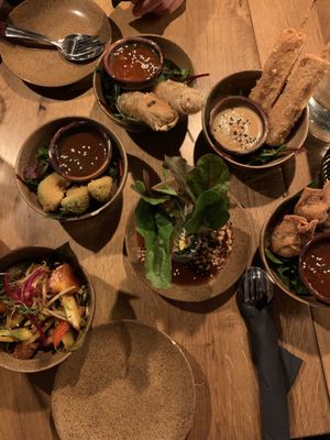 Bowls at TA Vegan House in Hamburg