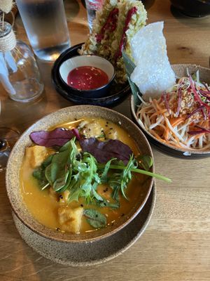 Tofu curry 🍛   at TA Vegan House in Hamburg