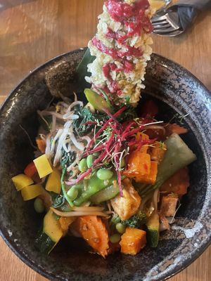 'the best bowl'  at TA Vegan House in Hamburg