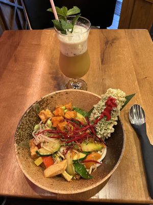 Super bowl + Freedom  at TA Vegan House in Hamburg