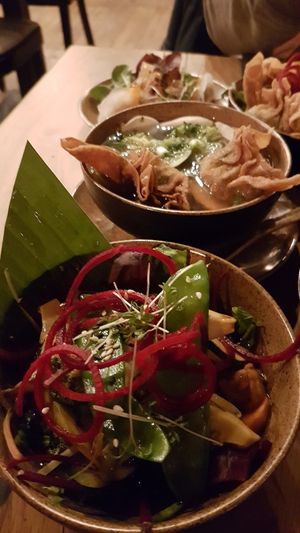 Bowls at TA Vegan House in Hamburg