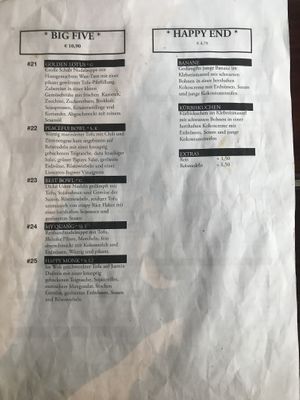 Big Five Bowls + Desserts (on the right) at TA Vegan House in Hamburg