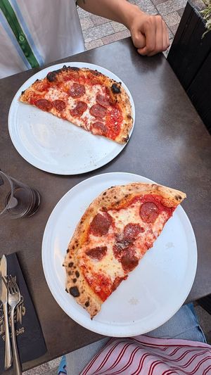 Veggie dude pizza at Daddy Greens Pizzabar - Iso Roobertinkatu in Helsinki