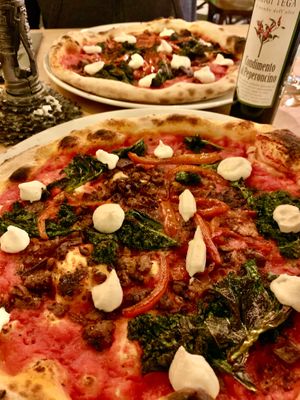 Vegan sausage party. at Daddy Greens Pizzabar - Iso Roobertinkatu in Helsinki