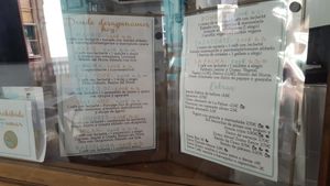 The menu. As they said the menu is changing often (and therefore only in Spanish) at La Ferretería  in La Palma