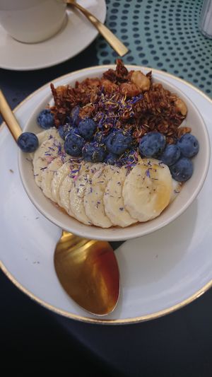 Granola Bowl mit Sojajoghurt at Oh Mother in Schwaebisch Gmuend