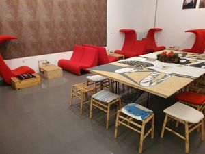 Lots of places to chill,  eat and chat at Palais Café in Dresden