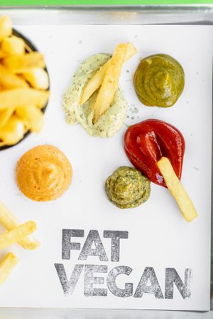 Papas fritas con salsas caseras at Fat Vegan in Mexico City