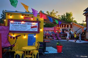 Café Bistro du Village St Mathieu du Parc et casse croute 100% végé at Café Bistro du Village in Saint-mathieu-du-parc
